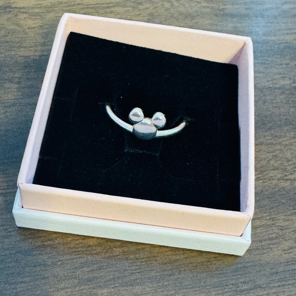 Pandora Disney Mickey 925 Sterling Silver Ring - Excellent Condition! - Picture 3 of 3